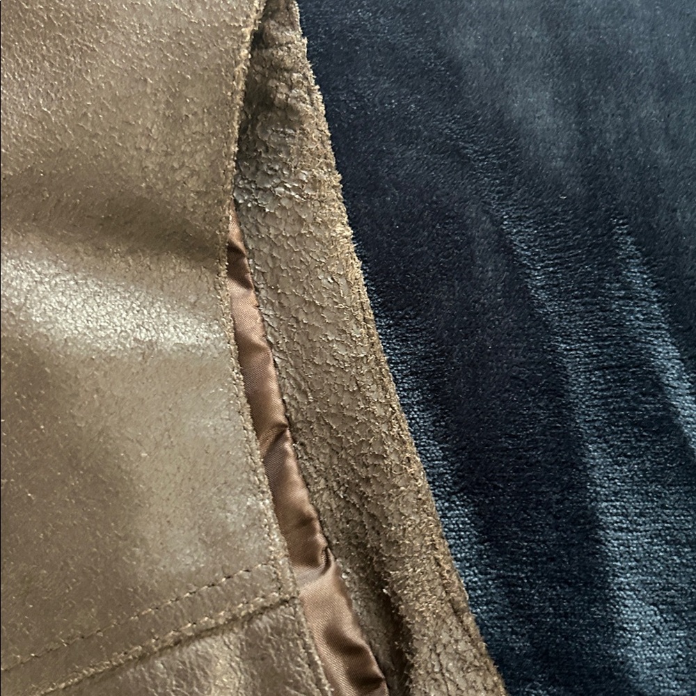Cripple Creek Men's small Brown Leather Vest - Picture 6 of 12